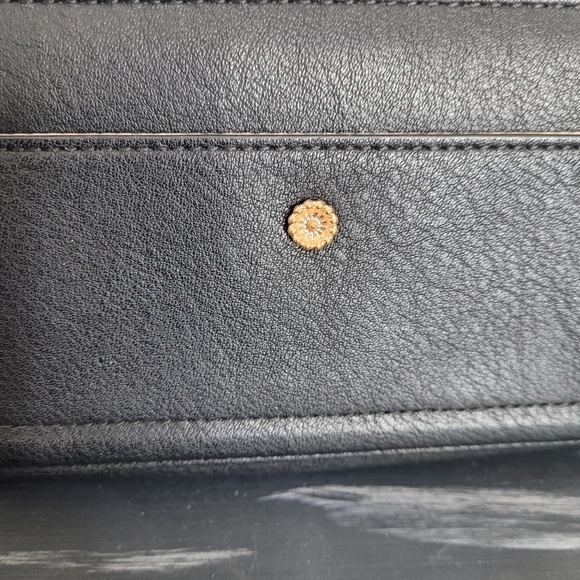 NWOT LC Lauren Conrad wristlet - Picture 2 of 9